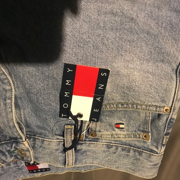 Tommy Hilfiger capsule collection shorts. - Picture 3 of 5